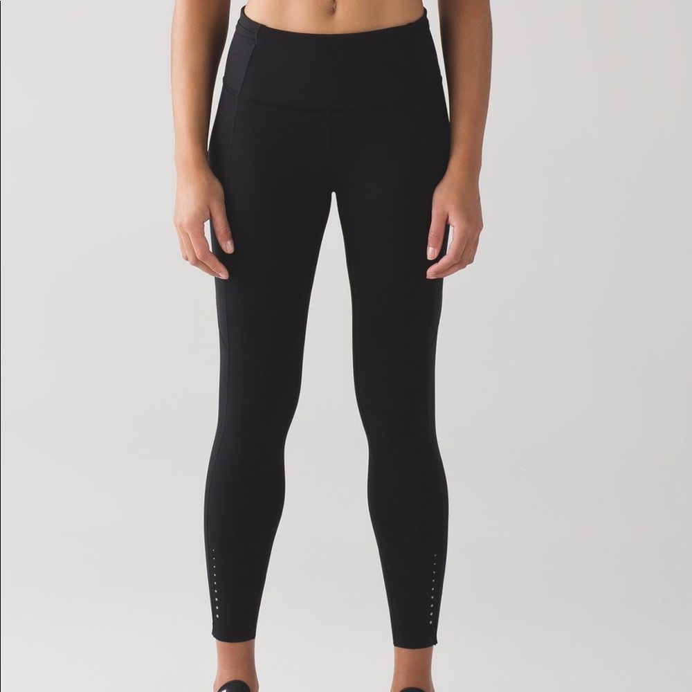 Lululemon Athletica fast and free 7/8 Leggings